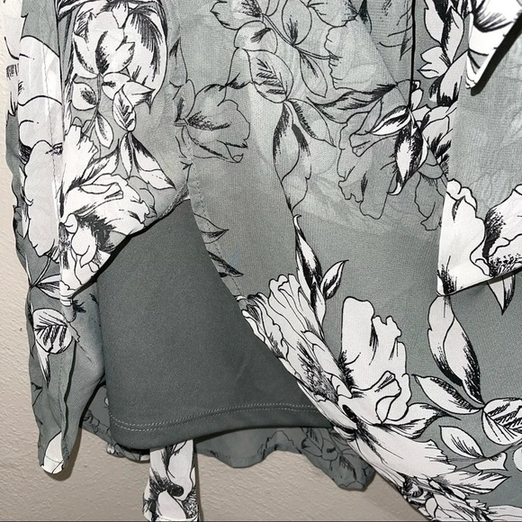 Maurices NWOT Light Green & White Floral Print Belted Midi Dress Medium Women’s - Picture 7 of 13